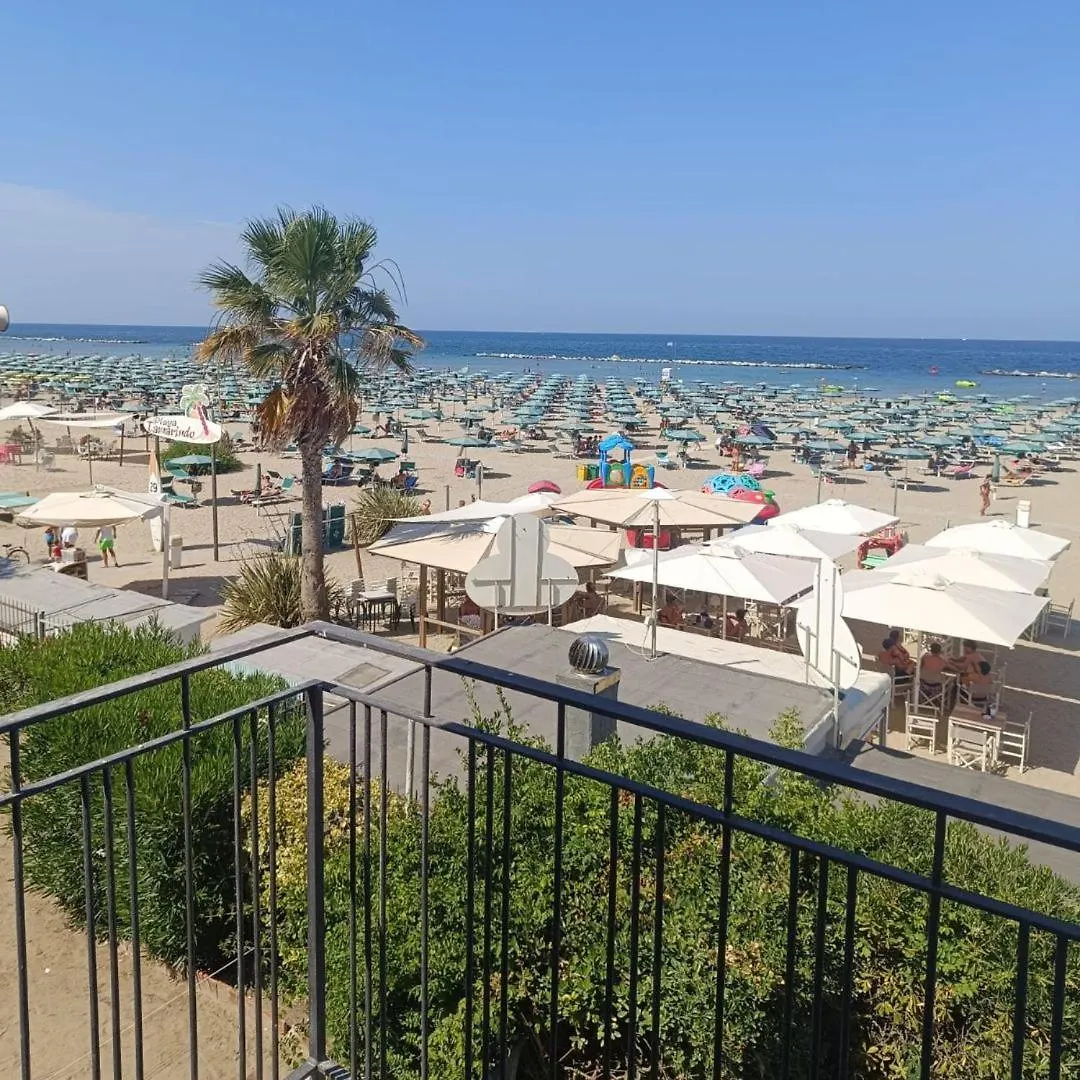 Dimora Storica Con Accesso Privato Alla Spiaggia - Villa Drei Rimini 0*,